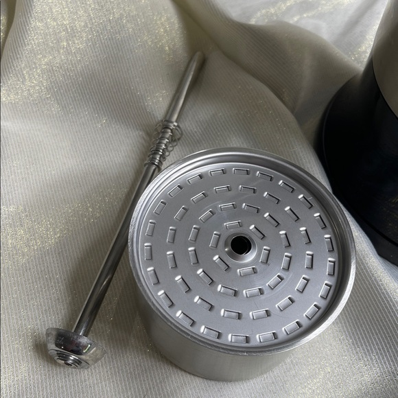 Cuisinart 12 Cup Stainless Steel Electric Coffee Percolator Detachable Base - Picture 10 of 12